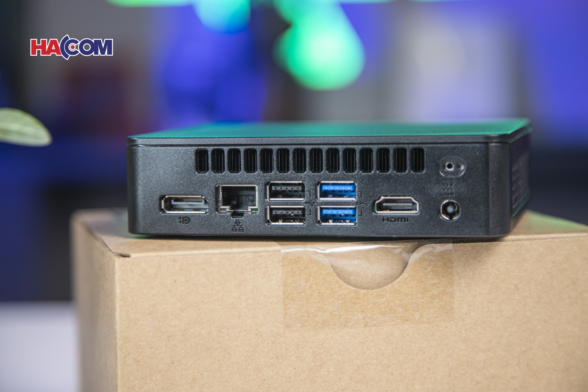 Intel Essential NUC11ATKC4