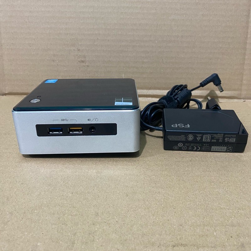 Intel NUC5i3RYH