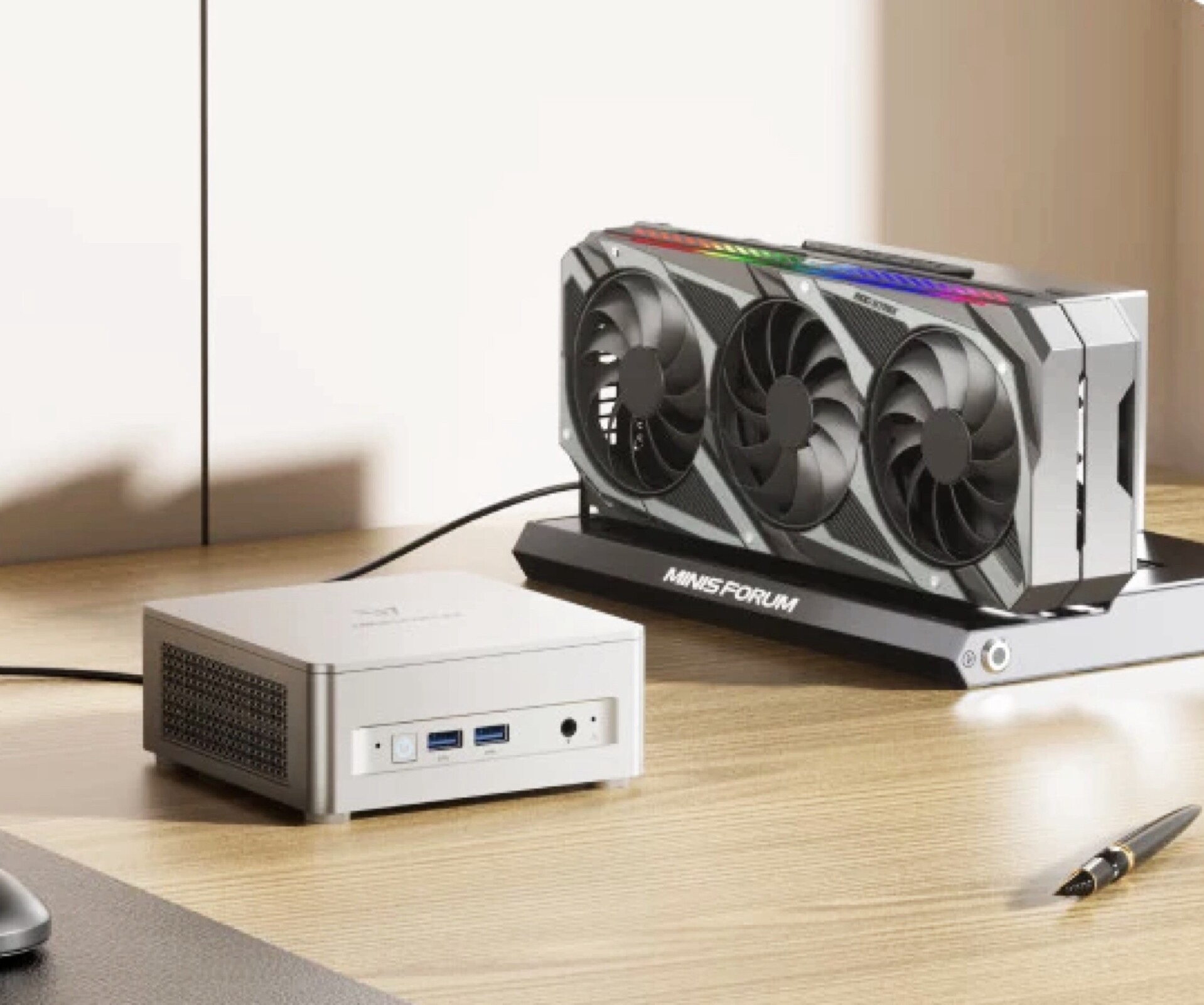 Minisforum UM880 Plus