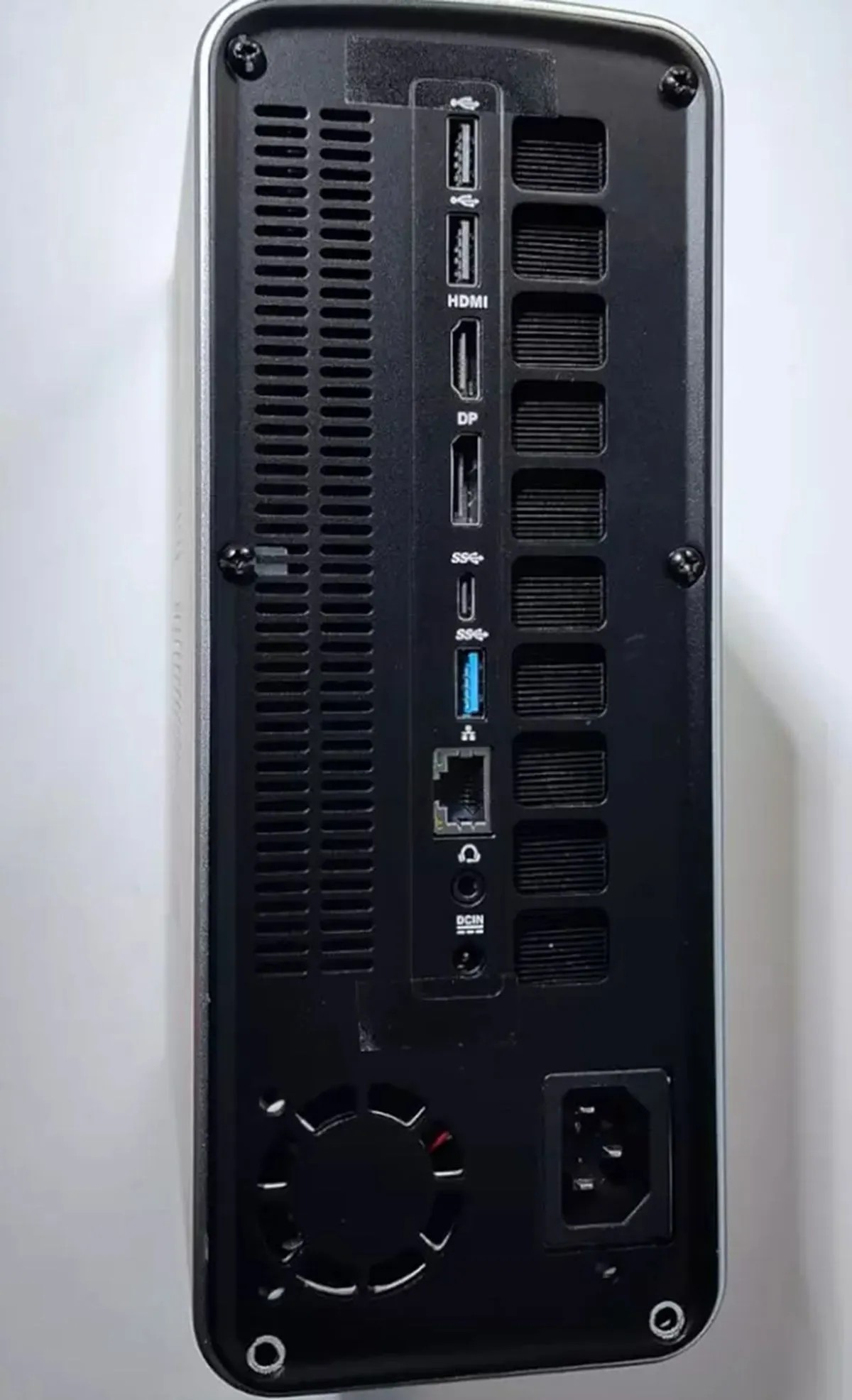 SixUnited Rumored AXB35-02